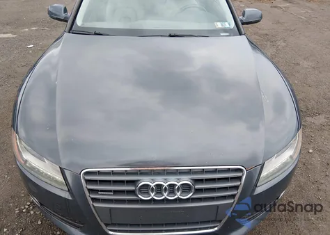 2011 Audi A5 2.0T Premium из США, поврежденный, VIN WAULFAFR4BA031186